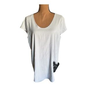 🌼 (4/$20) LC Lauren Conrad Silky Gray & Black Top